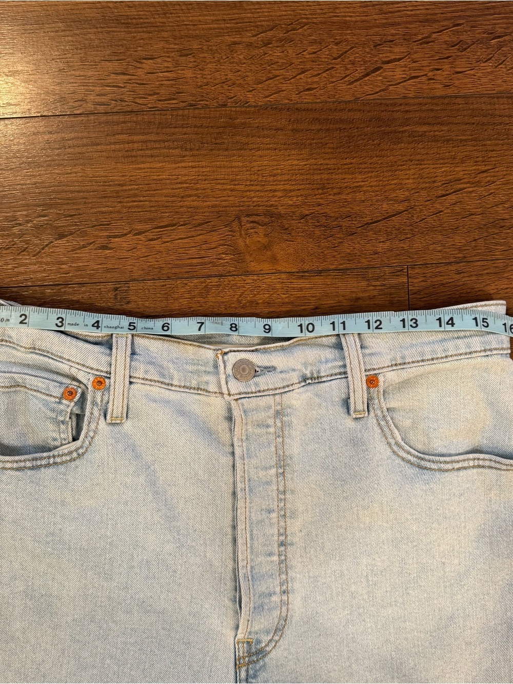 Levi's Light Blue Relaxed Ribcage Straight Ankle 32x27 - Picture 3 of 9